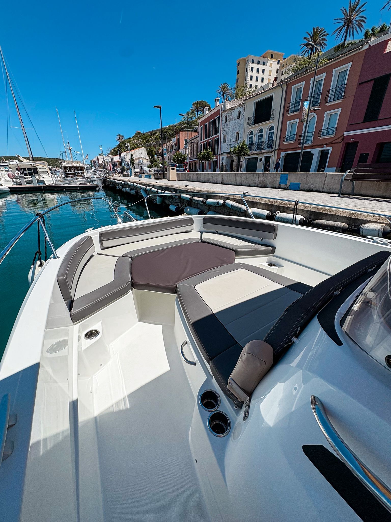 Jeanneau Cap Camarat 9.0 CC | Menorcamar 10