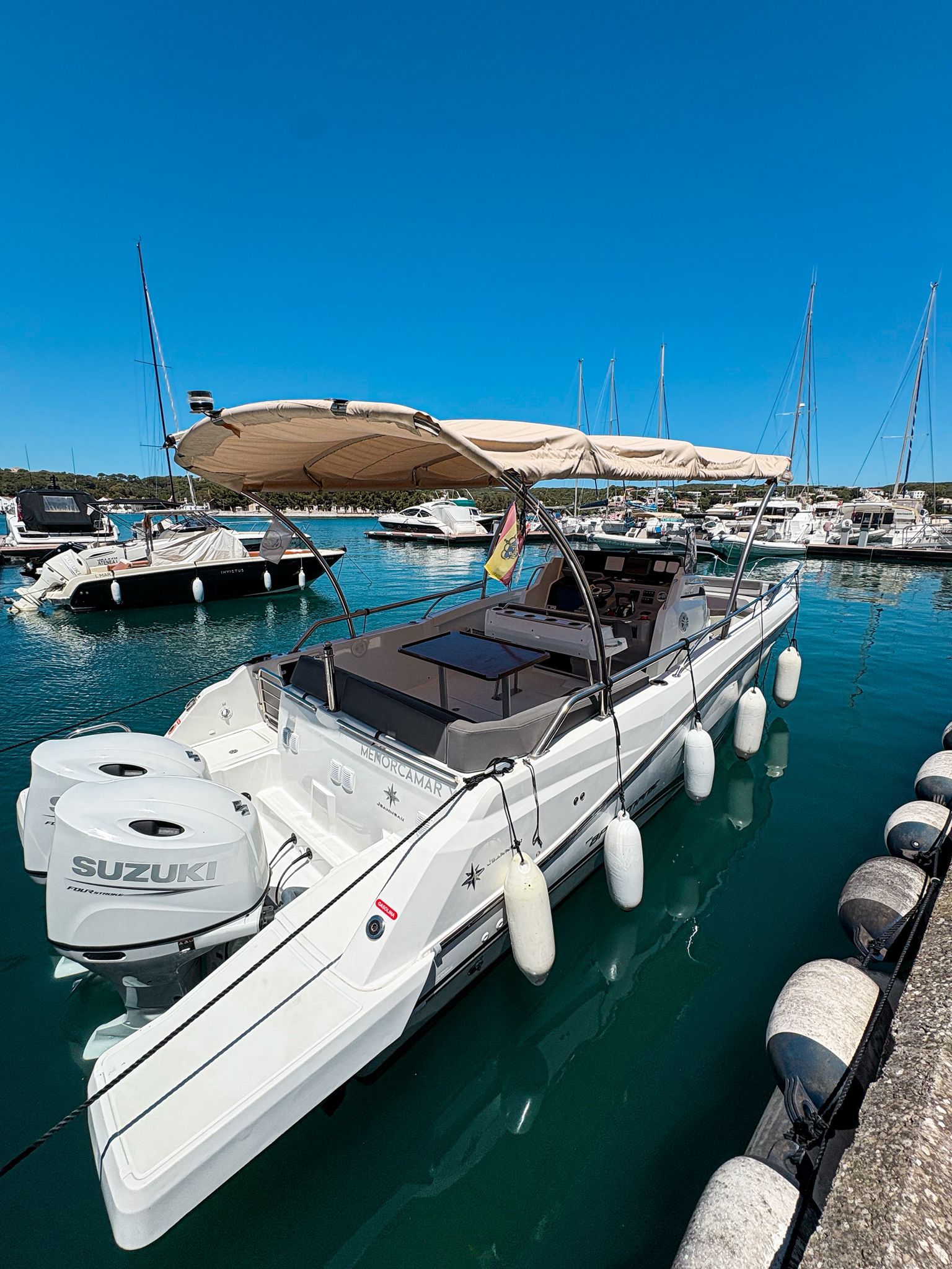 Jeanneau Cap Camarat 9.0 CC | Menorcamar 10