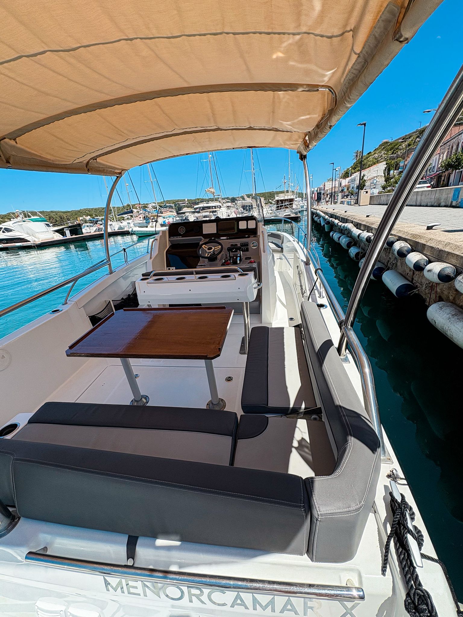 Jeanneau Cap Camarat 9.0 CC | Menorcamar 10