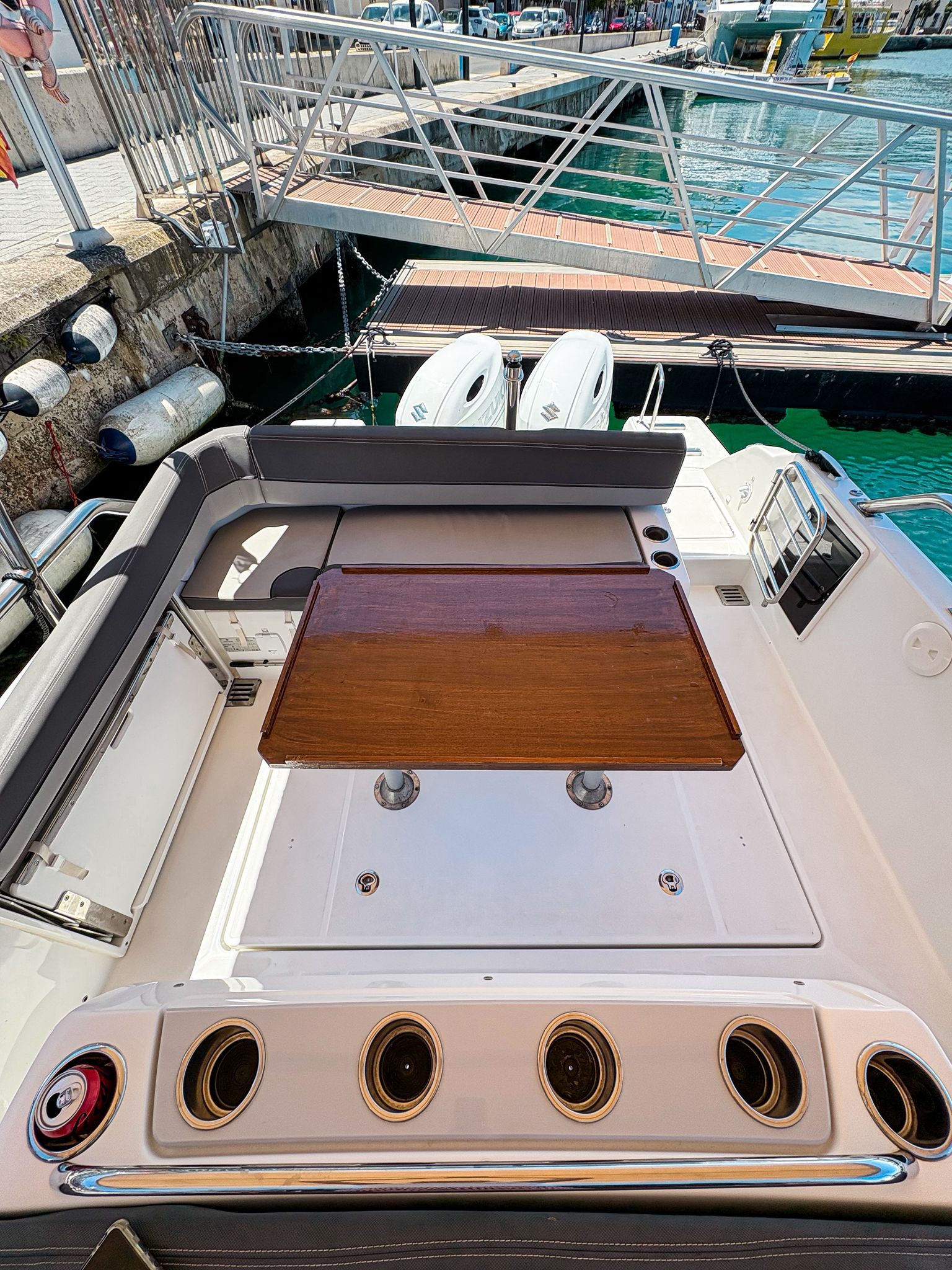 Jeanneau Cap Camarat 9.0 CC | Menorcamar 10