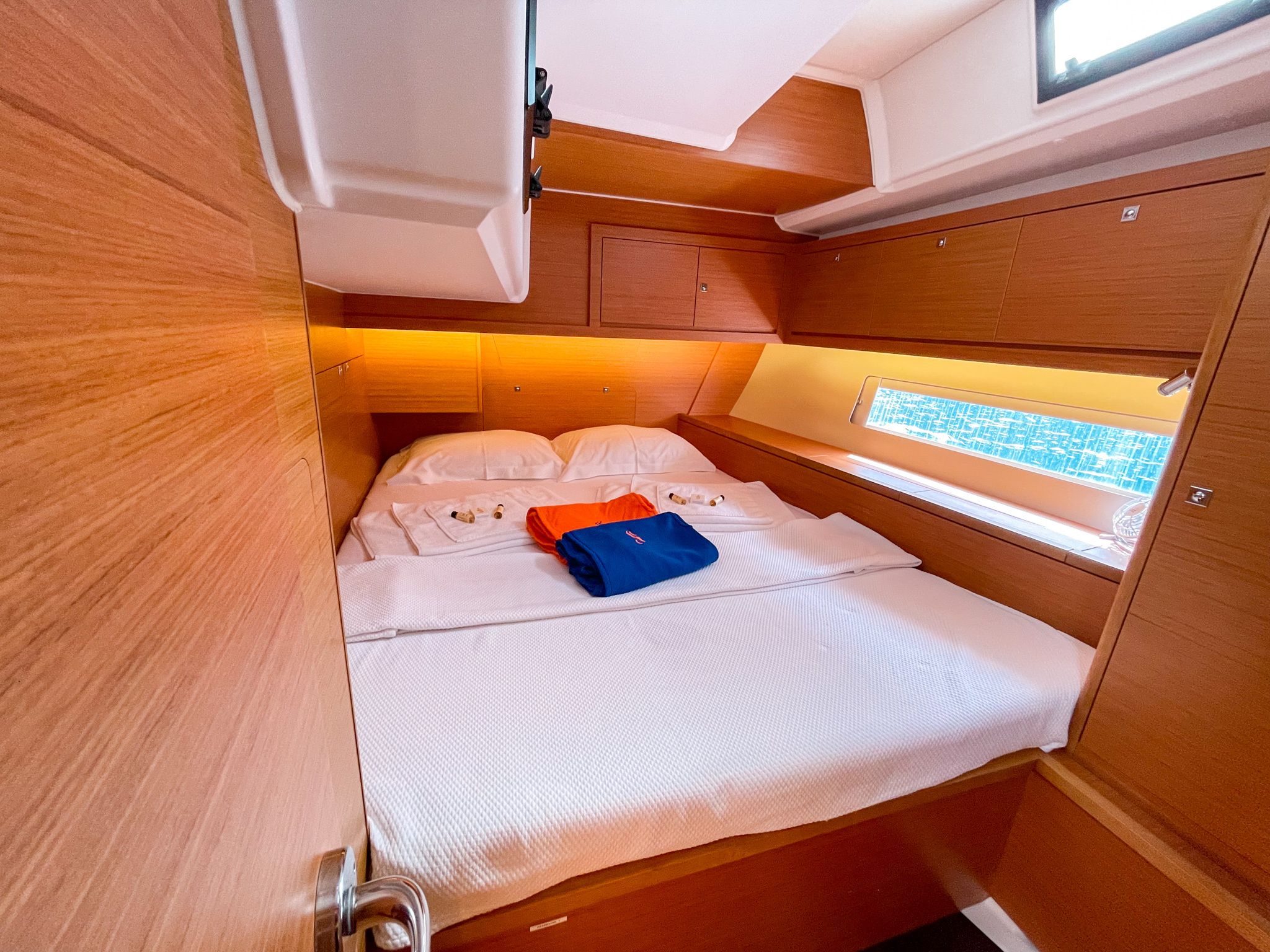 Dufour 470 | Sam's Wave