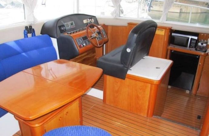 Lagoon Power 43 | Blue Dream