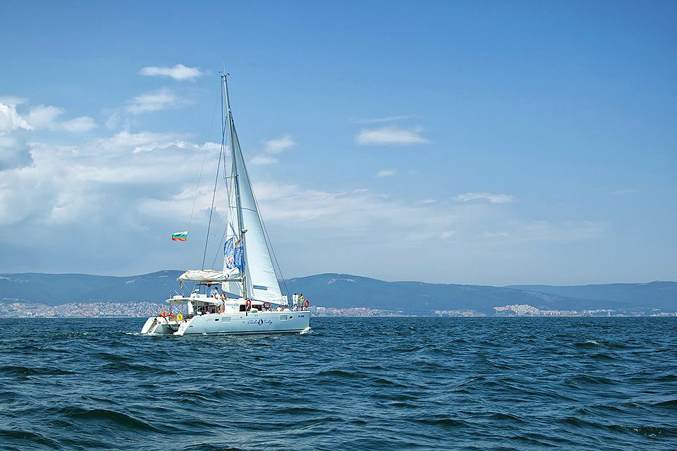 Fountaine Pajot Helia 44 | Paradise Sailing