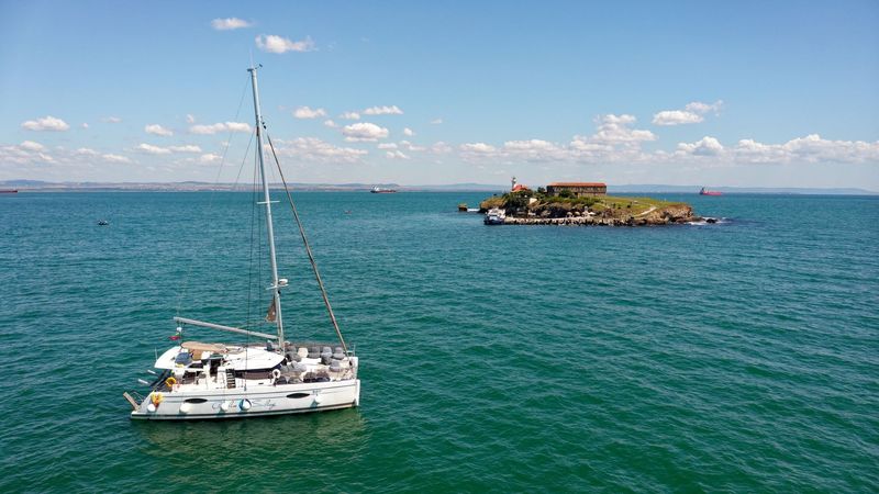 Fountaine Pajot Helia 44 | Paradise Sailing