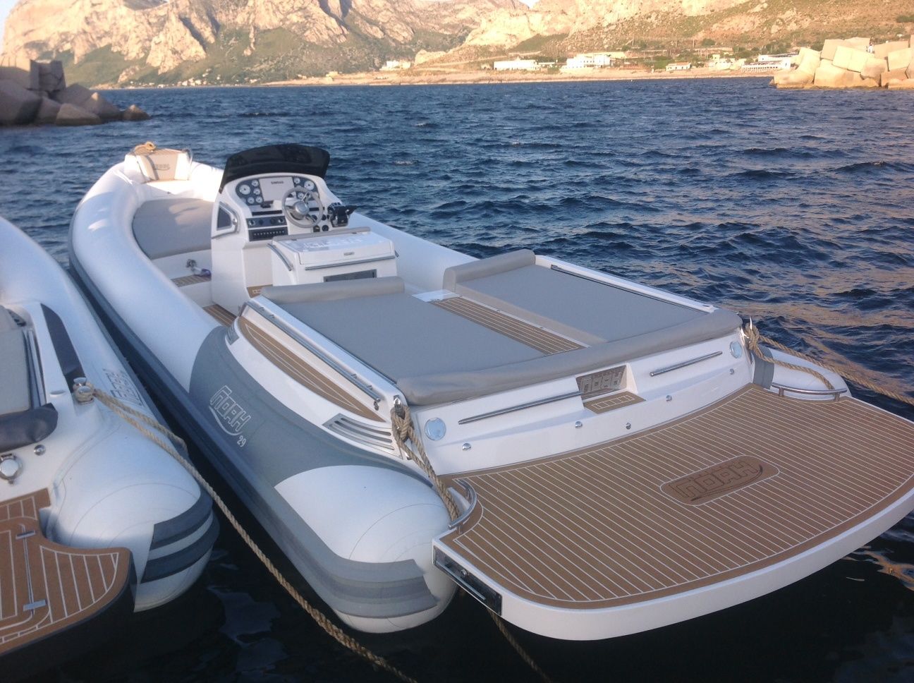 Noah Battelli 29 | Noah Light