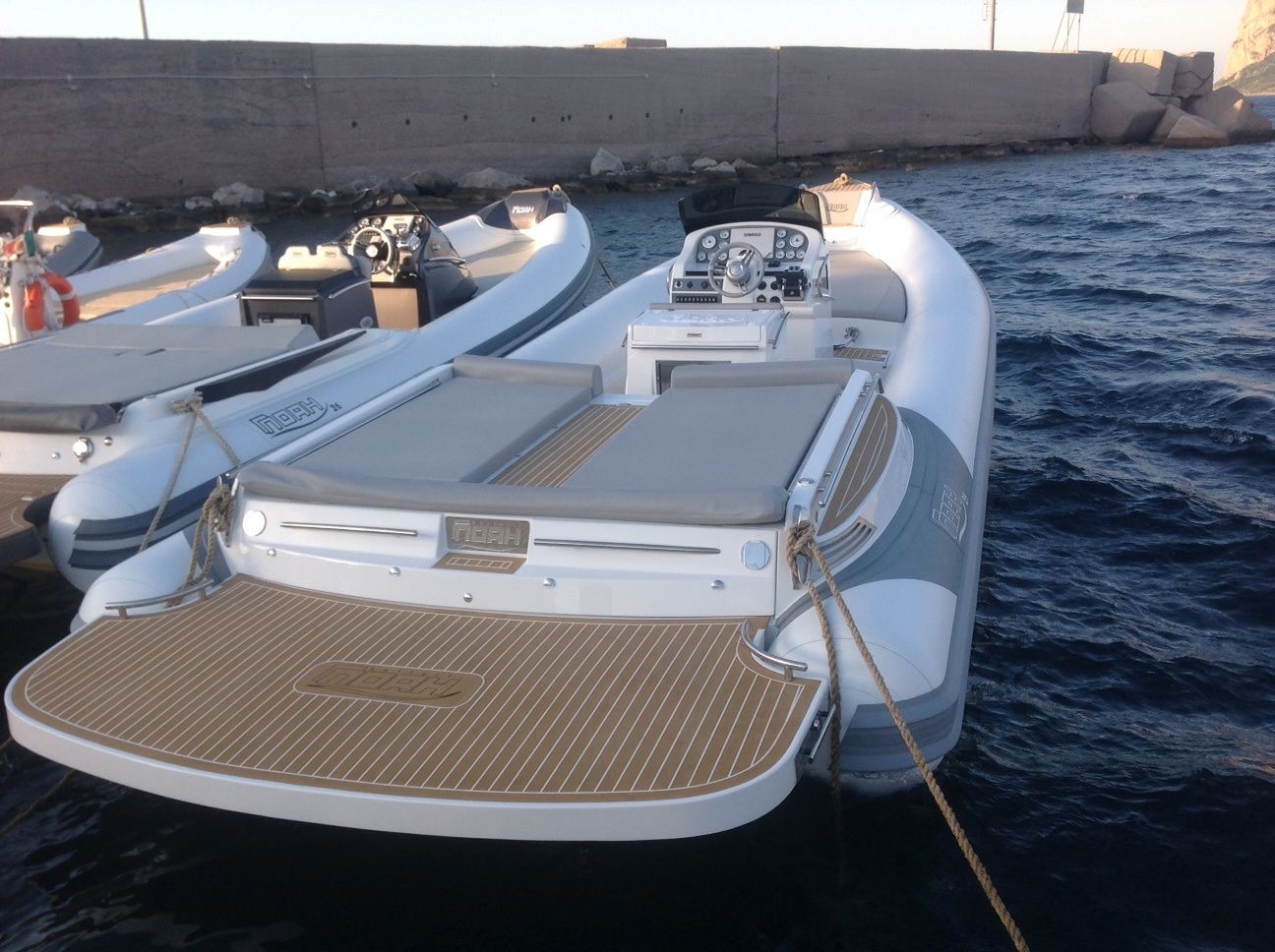 Noah Battelli 29 | Noah Light