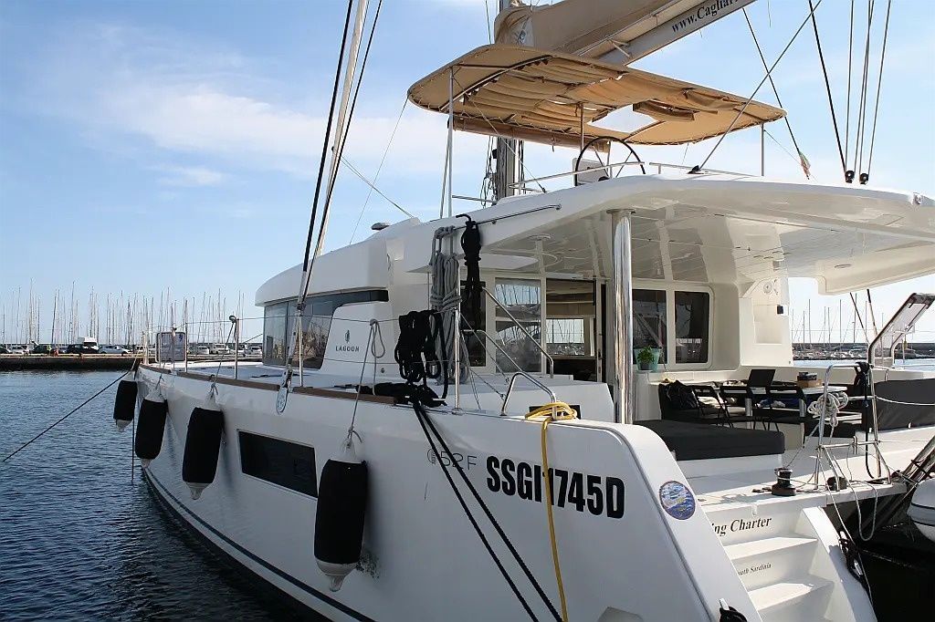 Lagoon 52 F | Cala Luna