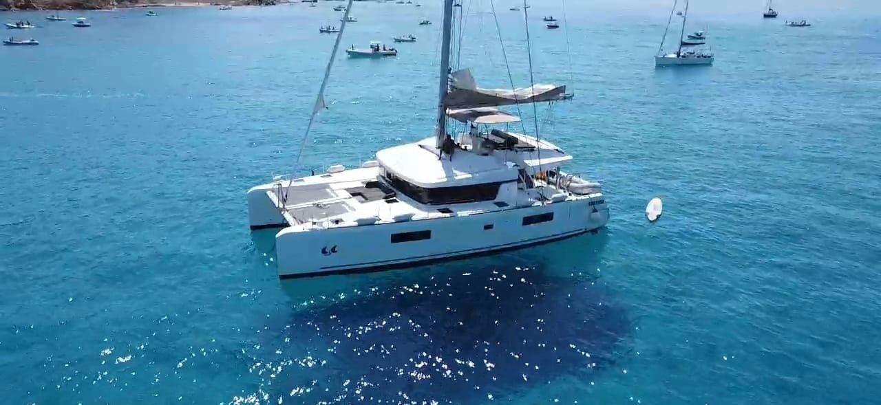 Lagoon 52 F | Cala Luna