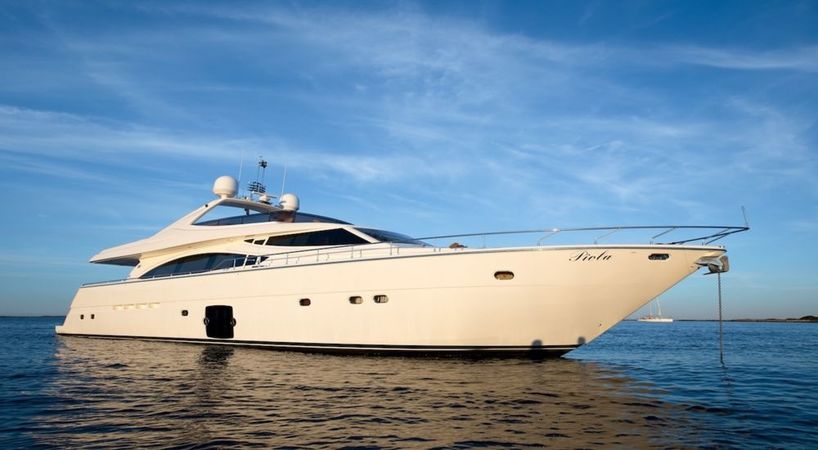 Ferretti 83 | Piola