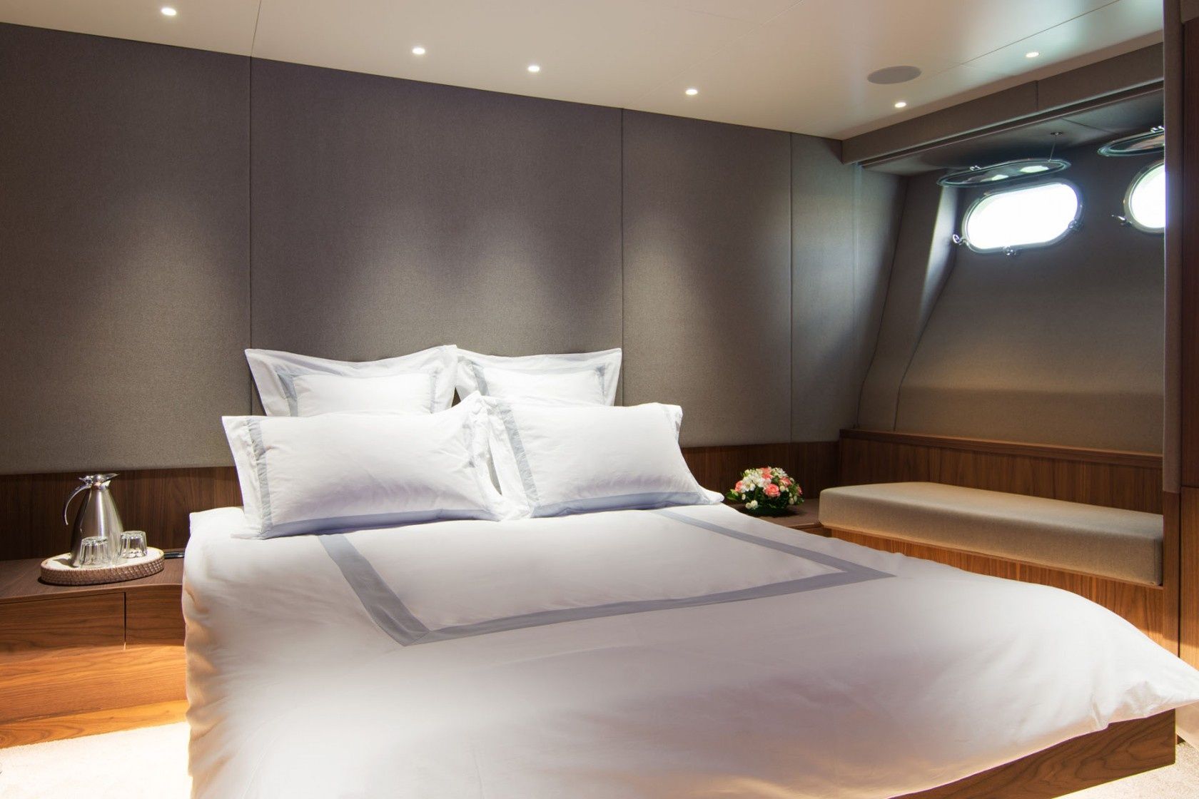 Ferretti 112 | Whisper V