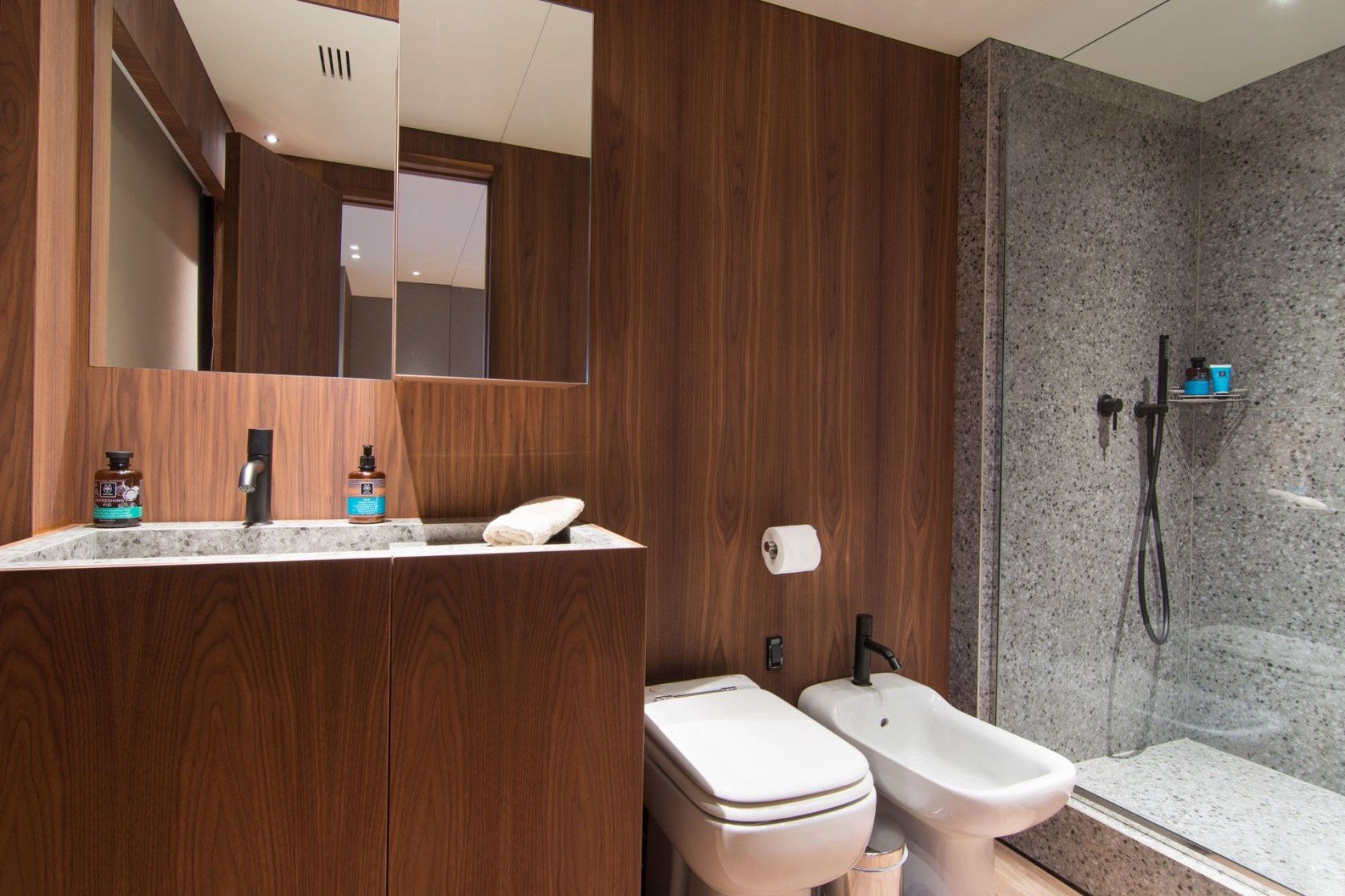 Ferretti 112 | Whisper V