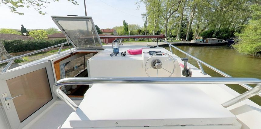 Le Boat Countess | BF Hesse X