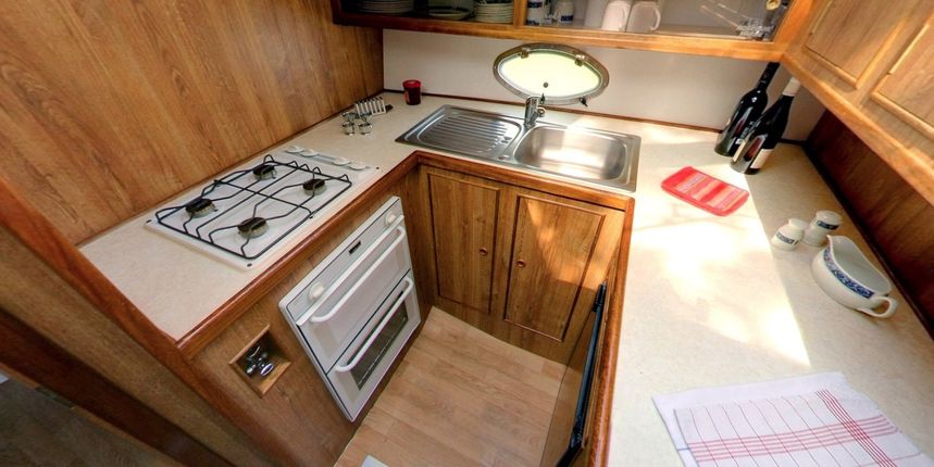 Le Boat Countess | BF Hesse X