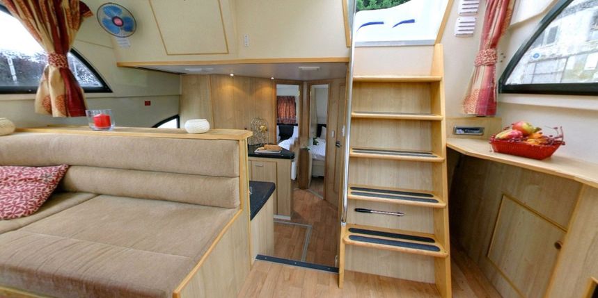 Le Boat Mystique | CPF Chertsey 2