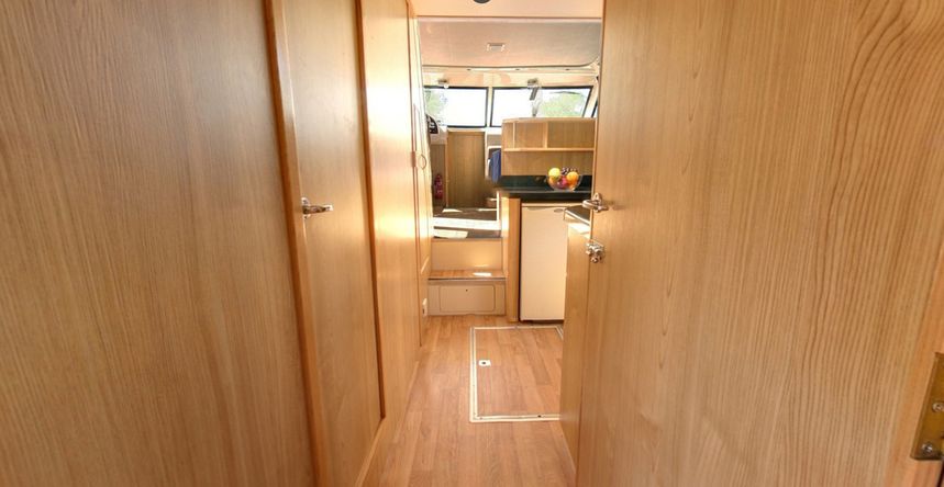 Le Boat Royal Mystique A | CPF Chertsey