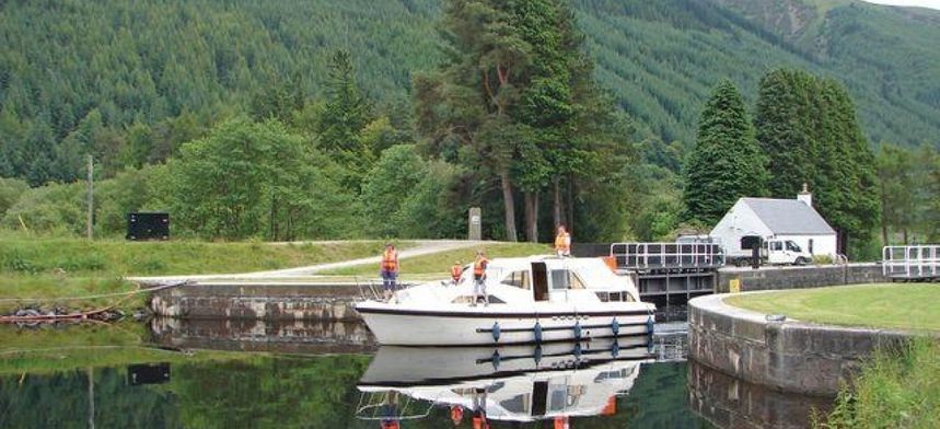 Le Boat Braemore WHS | BF Laggan