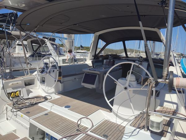 Beneteau Oceanis 45 | Theia