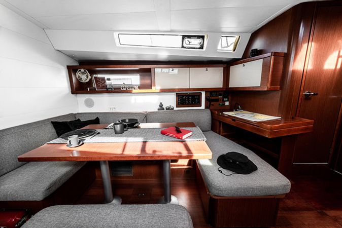 Beneteau Oceanis 45 | Theia
