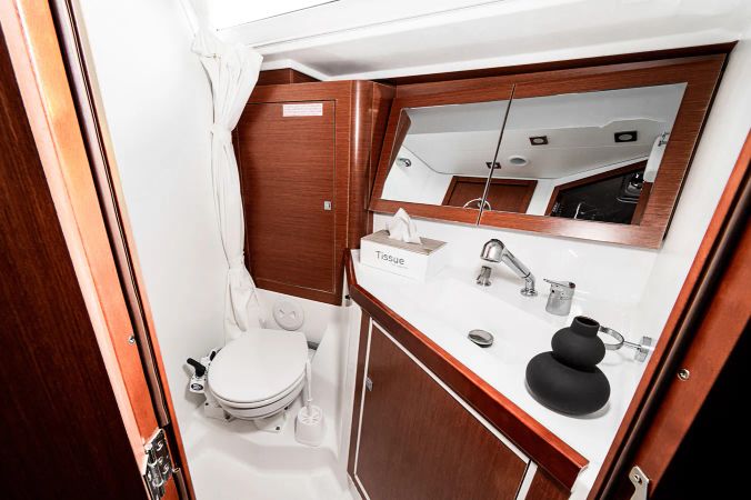Beneteau Oceanis 45 | Theia