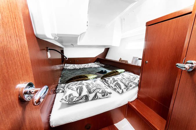 Beneteau Oceanis 45 | Theia