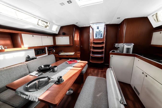 Beneteau Oceanis 45 | Theia