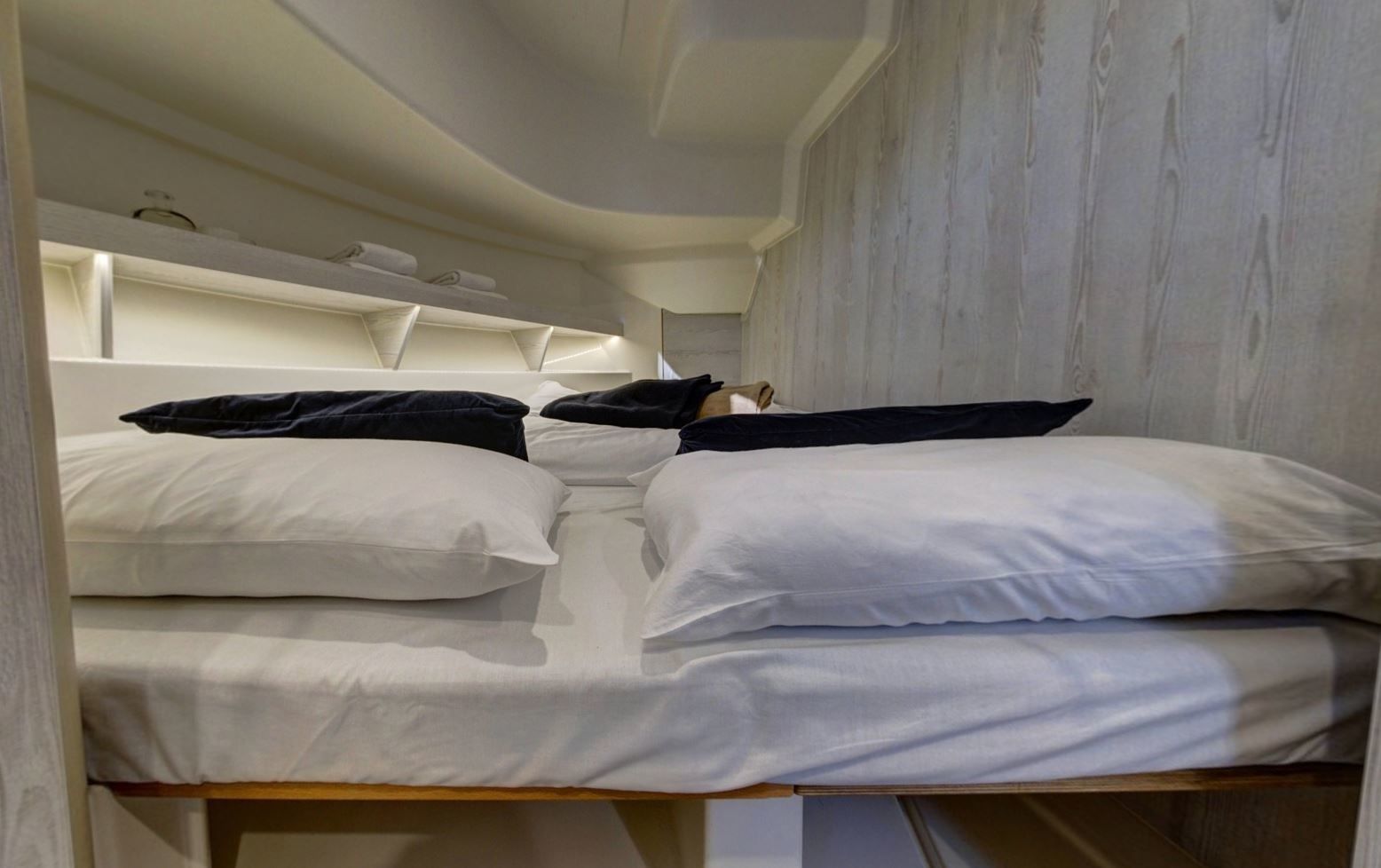 Le Boat Horizon 4 | PF Chertsey