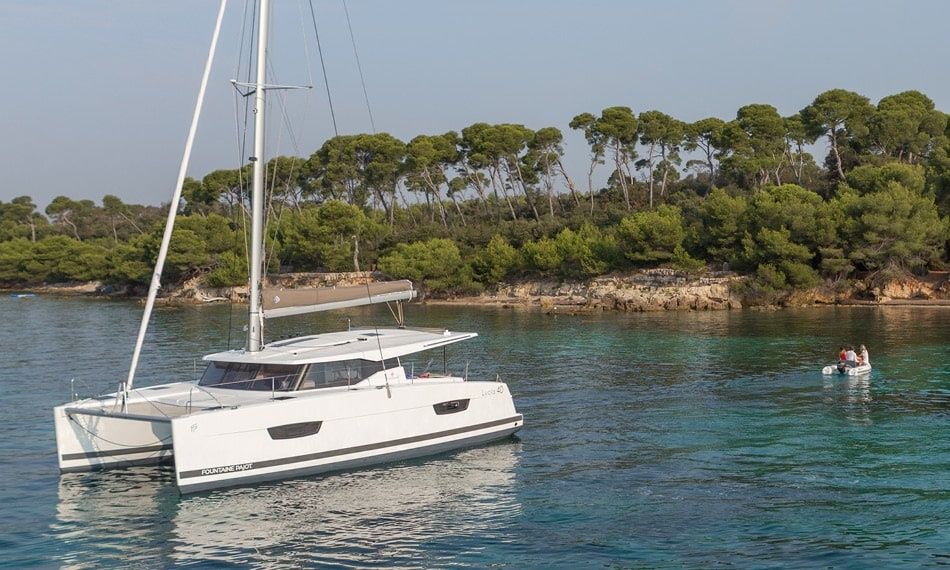 Fountaine Pajot Lucia 40 | Capers