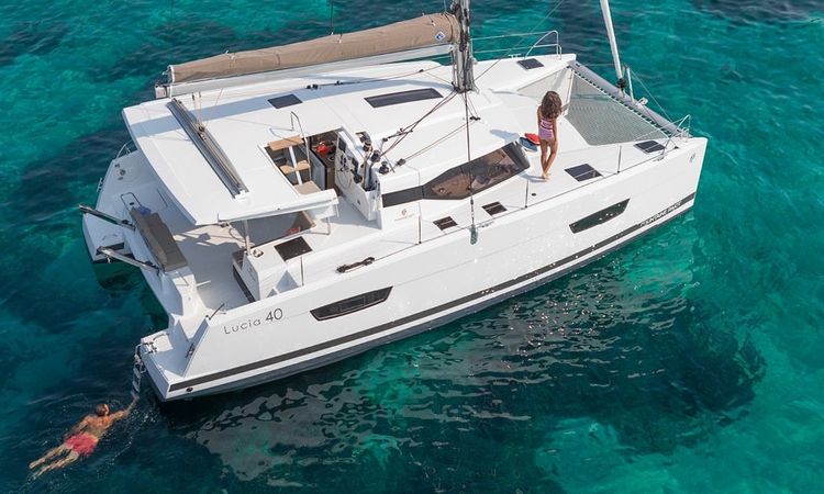 Fountaine Pajot Lucia 40 | Capers
