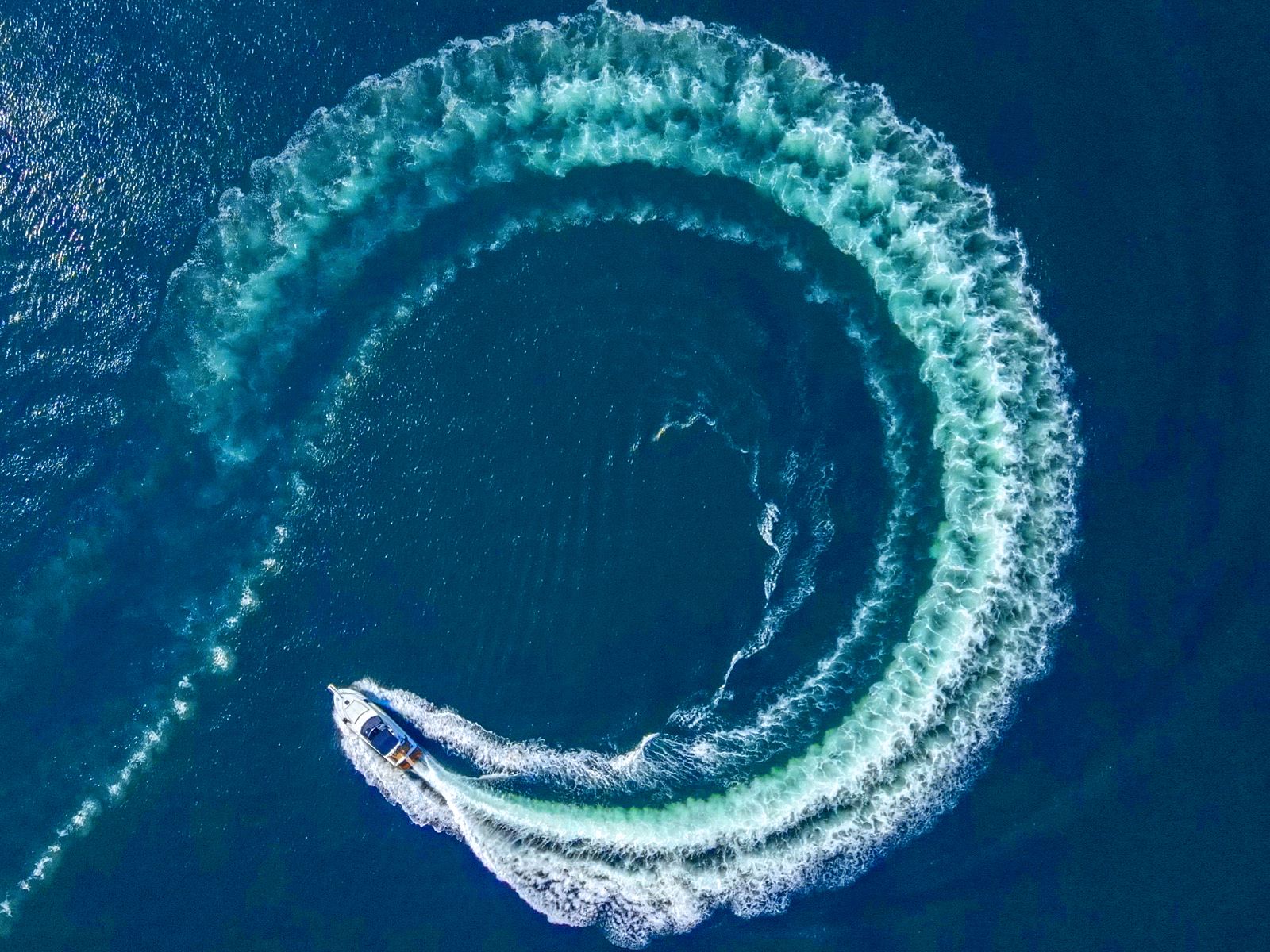 Uniesse 48 | Far and Wide