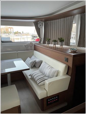 Lagoon 46 | Grand Blue