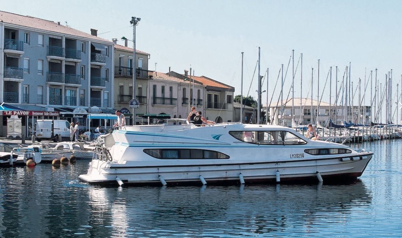 Le Boat Magnifique | CF Hesse 3