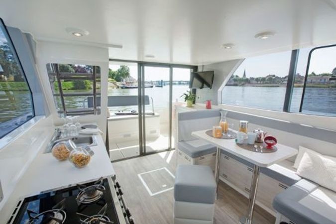 Le Boat Horizon 1 | Premier 27