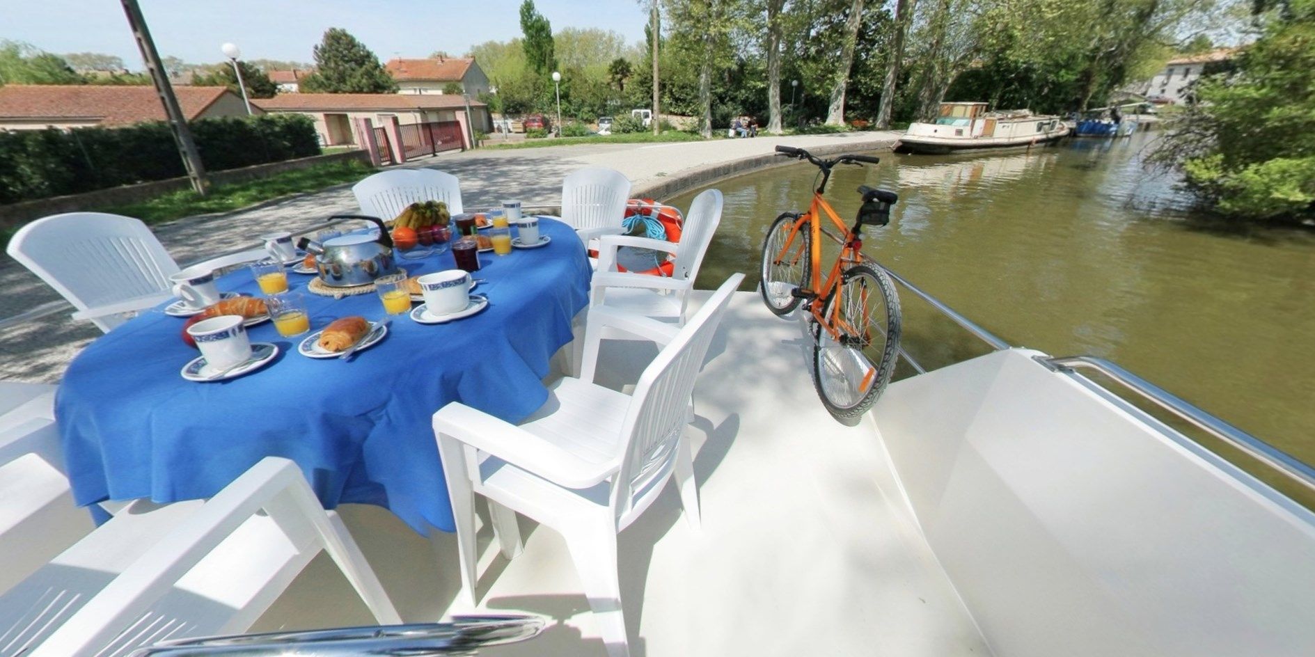 Le Boat Classique | BF Benson 1