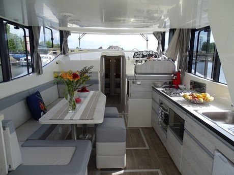 Le Boat Horizon 4 | PF Cassafieres 5