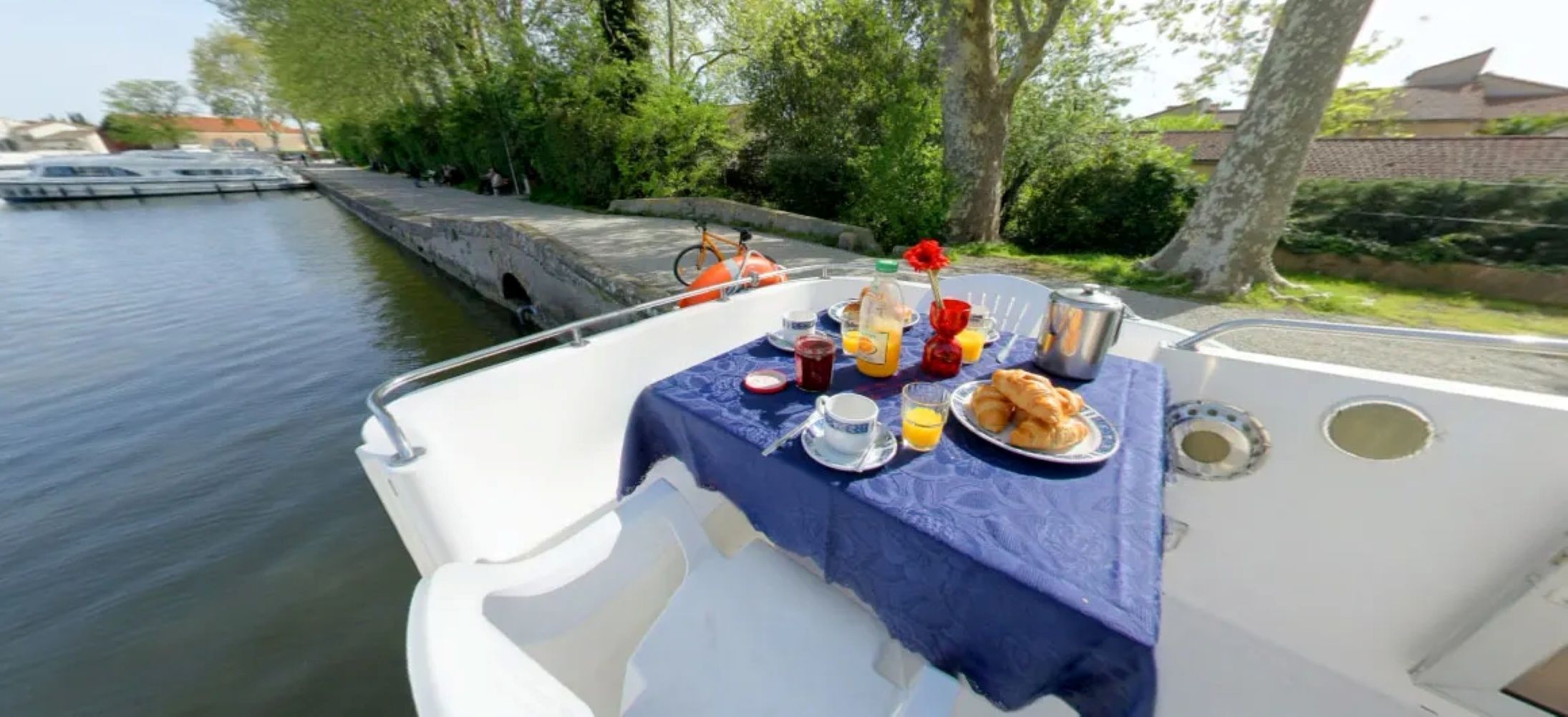 Le Boat Countess | Budget 15
