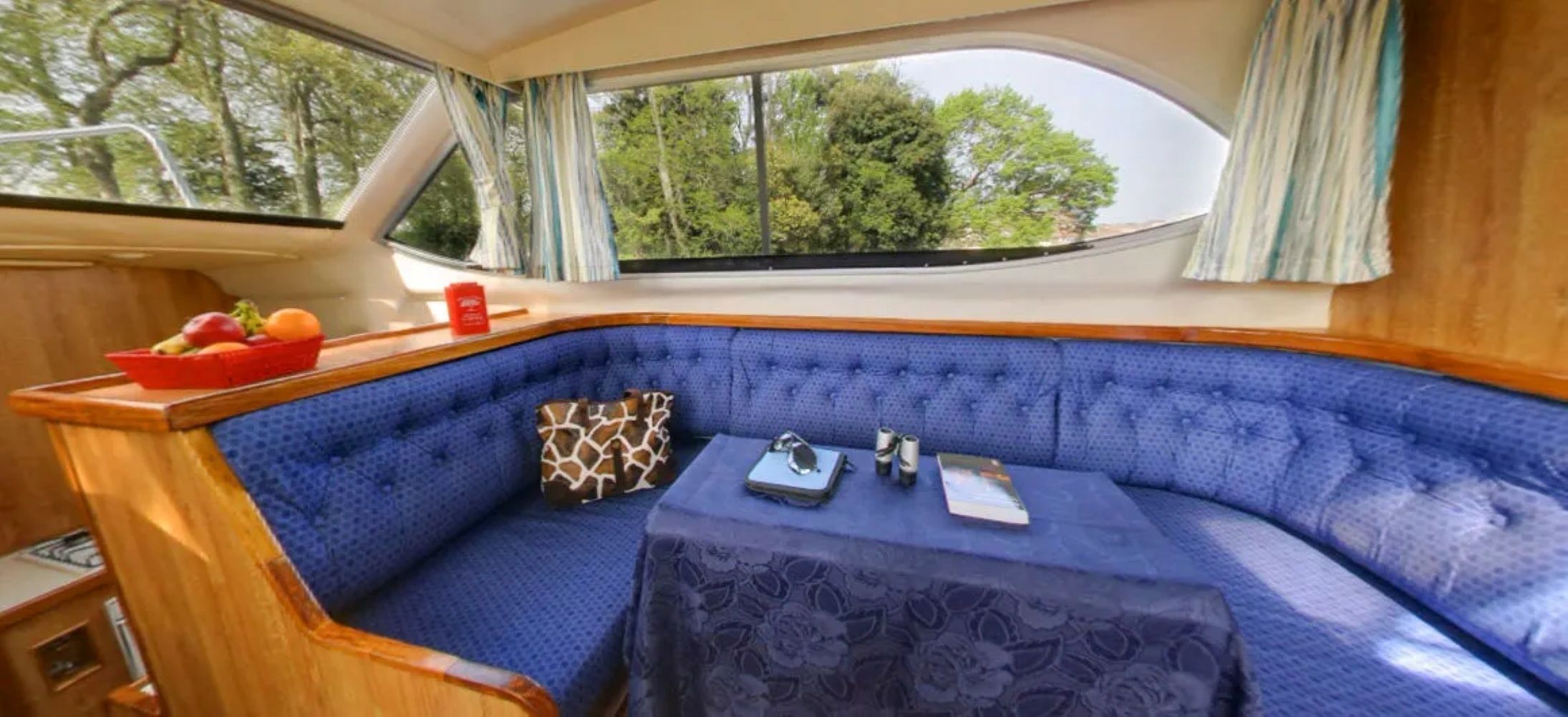 Le Boat Countess | Budget 15