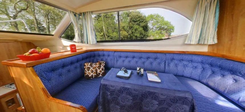 Le Boat Countess | Budget 15