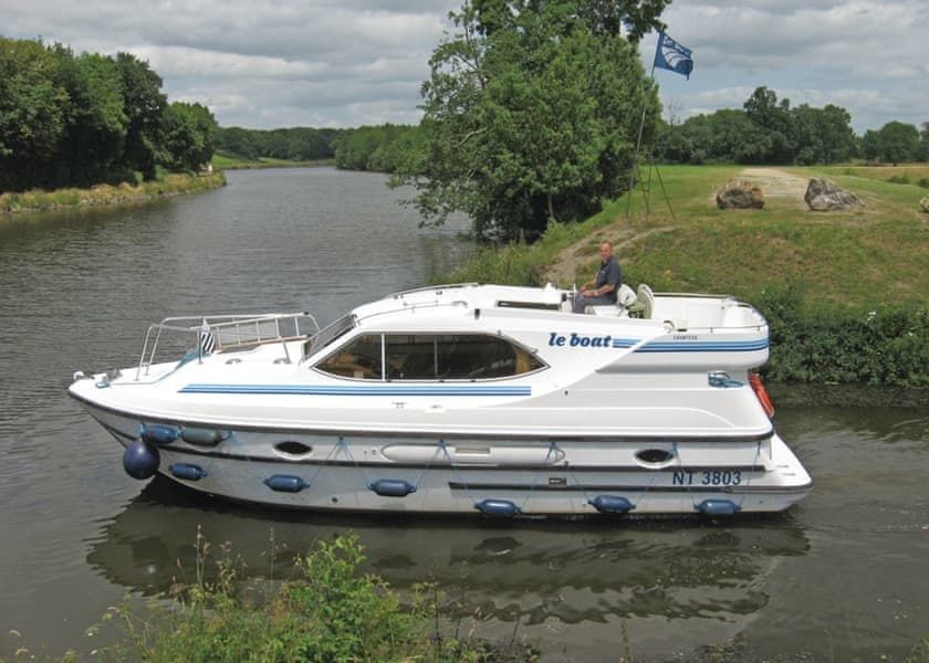 Le Boat Countess | Budget 3