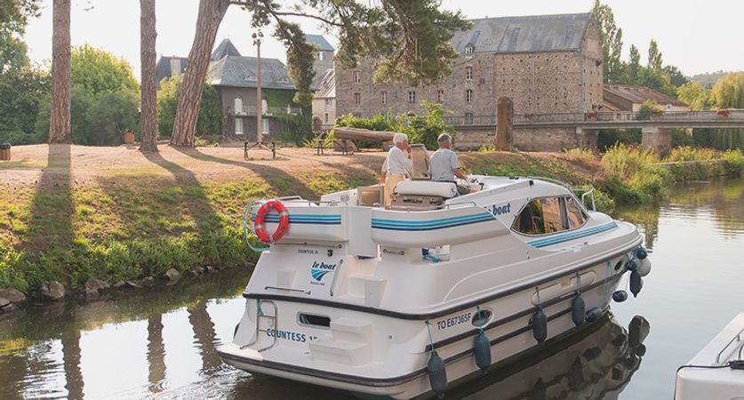 Le Boat Countess | Budget 3