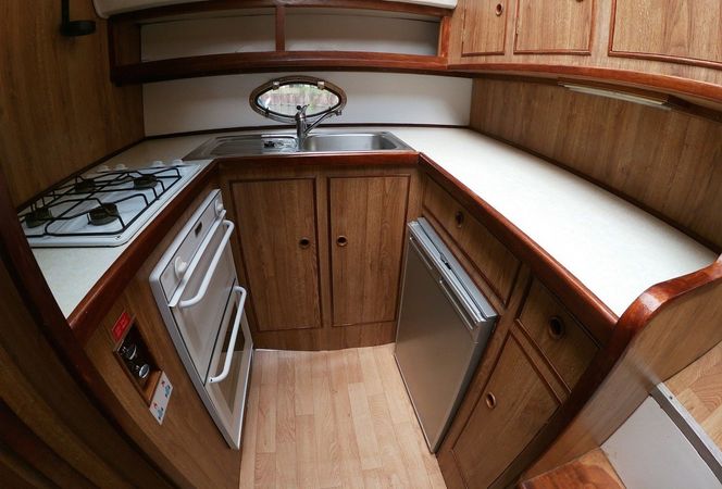 Le Boat Countess | Budget 3