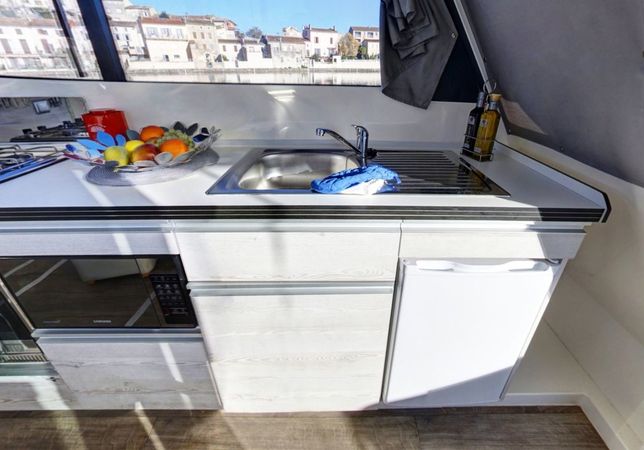 Le Boat Horizon 5 | Premier 8
