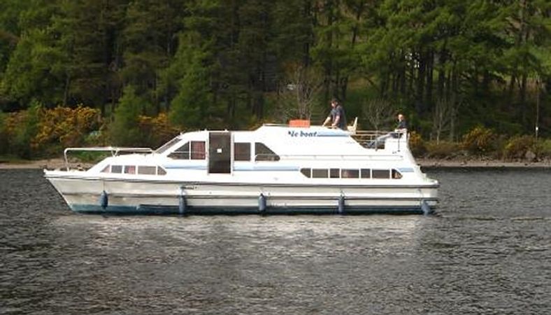Le Boat Crusader | Budget 4