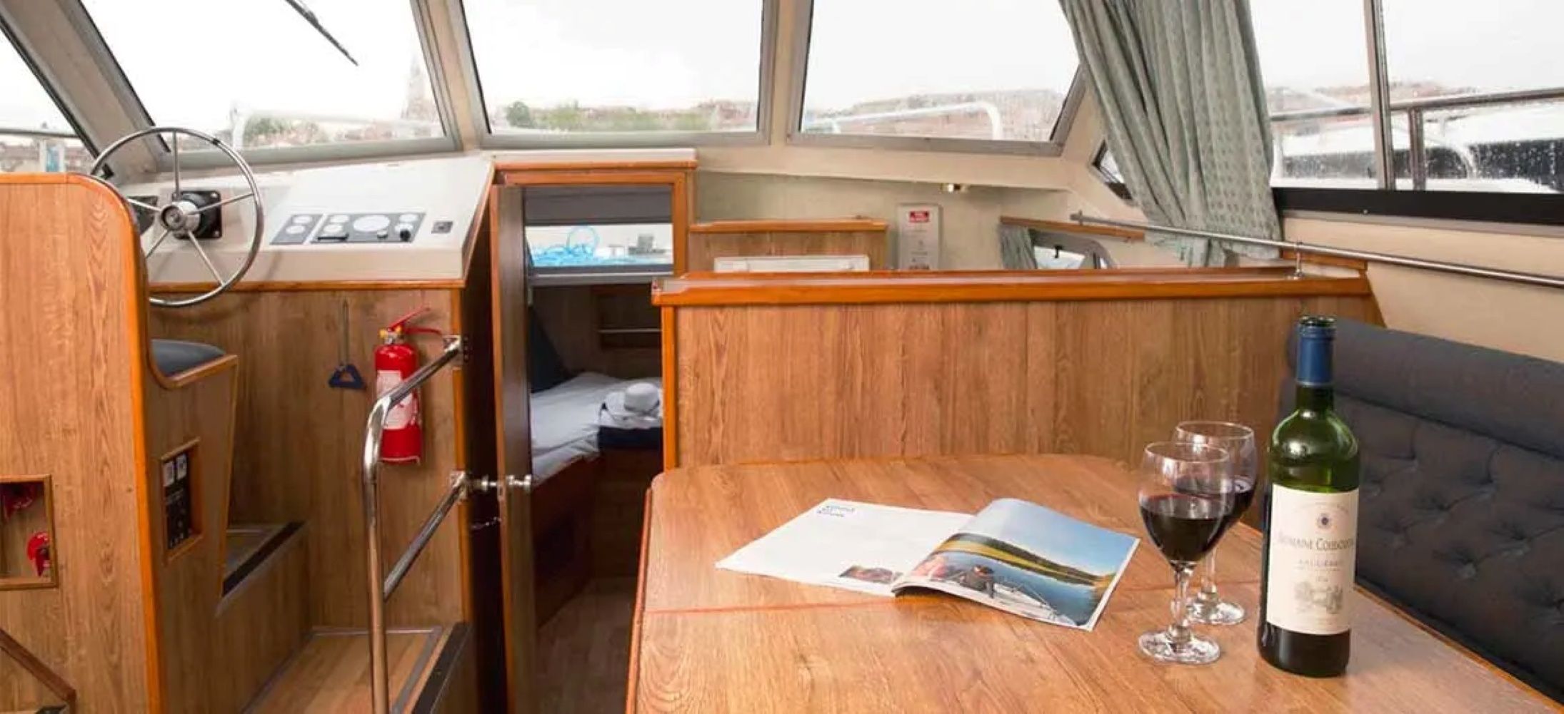 Le Boat Crusader | Budget 32