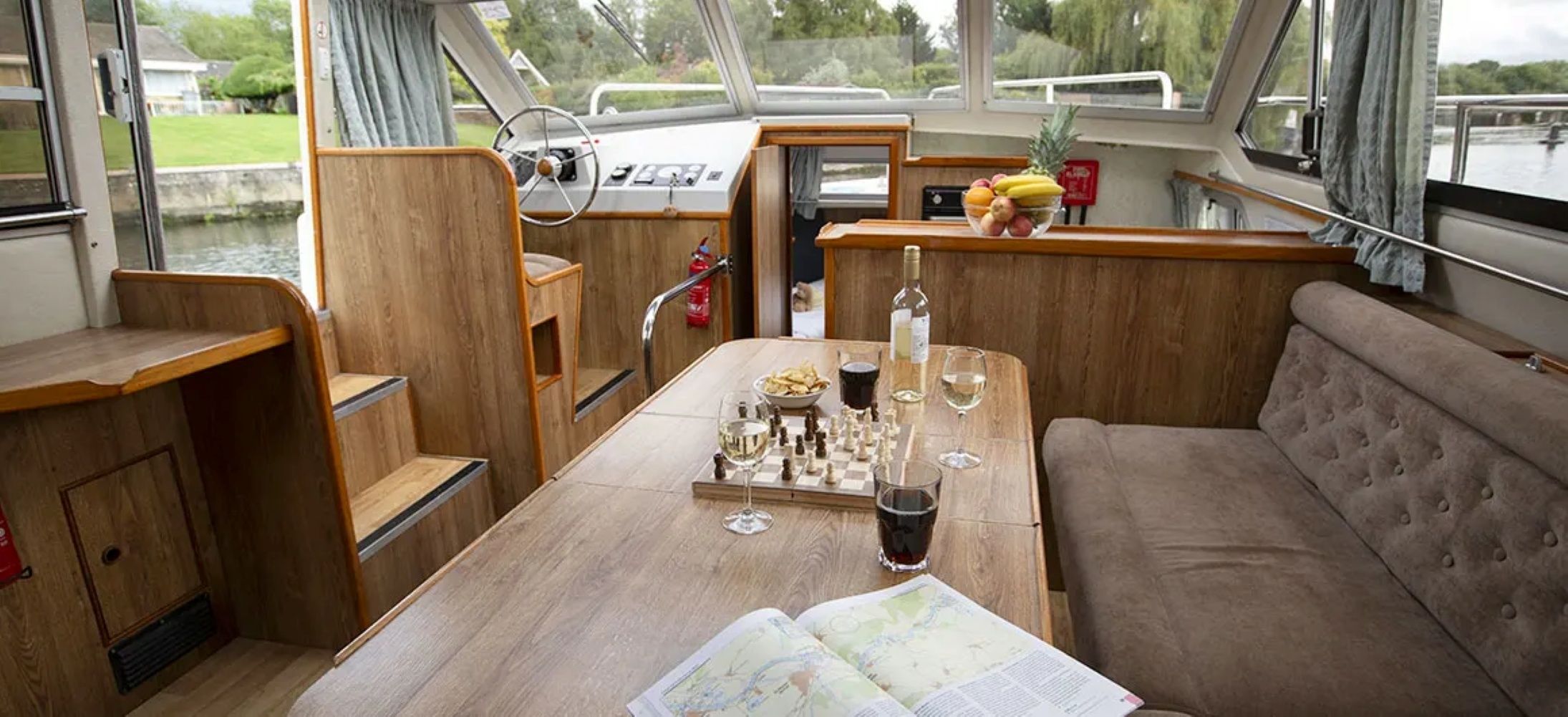 Le Boat Crusader | Budget 32