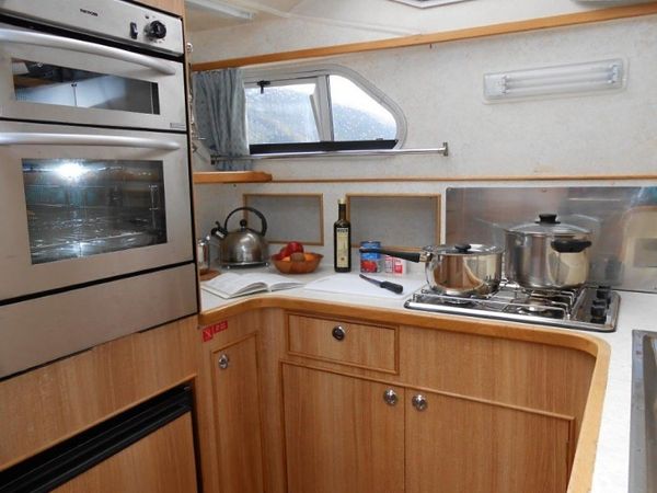 Le Boat Crusader | Budget 28