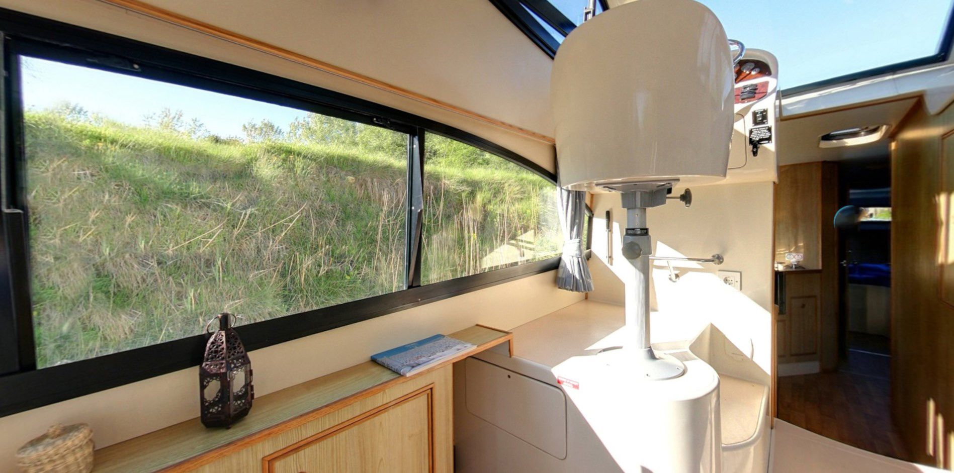 Le Boat Caprice | CF Laggan 1