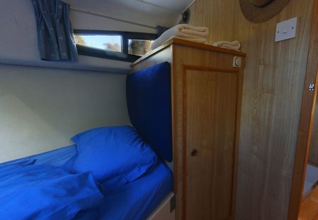 Le Boat Caprice | CF Benson 2