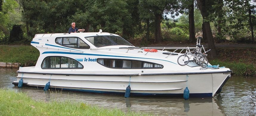 Le Boat Caprice | CF Benson 3