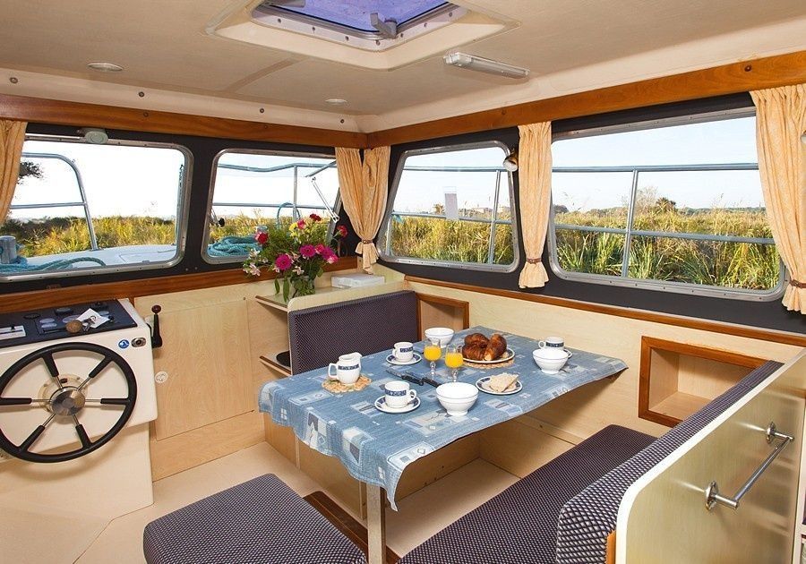 Le Boat Sheba | Budget 12