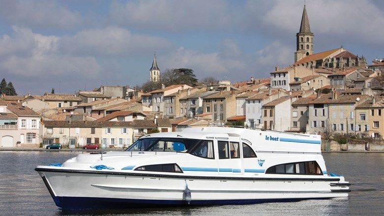 Le Boat Mystique | CPF Douelle